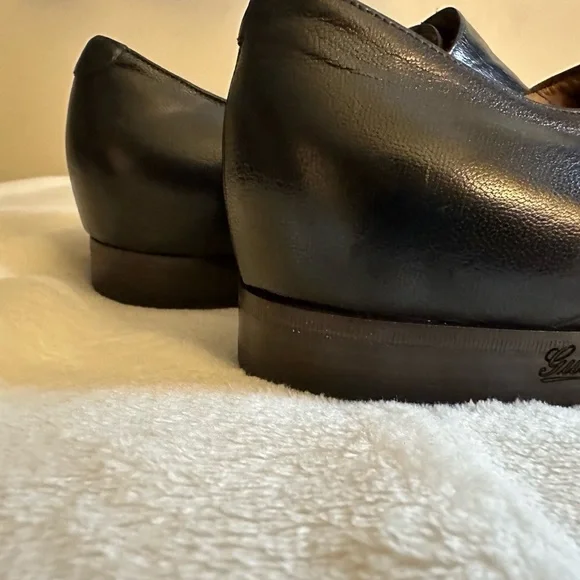 Gucci - Picture 3 of 4